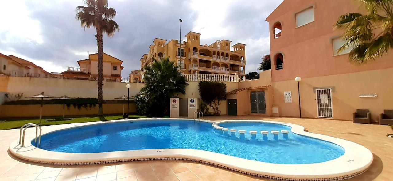 Cozy & Bright Apartment, Villamartin, Orihuela Costa Екстериор снимка